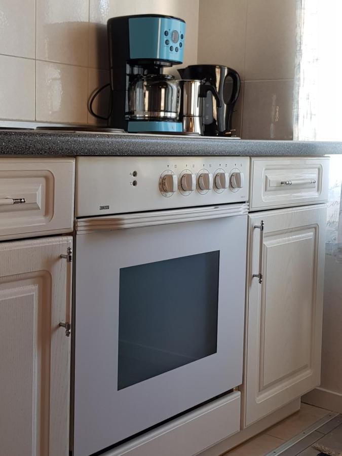 Nina Deluxe Superior 5 Star Apartment, Your Piece Of Heaven By The Sea & Park Новиград Екстериор снимка